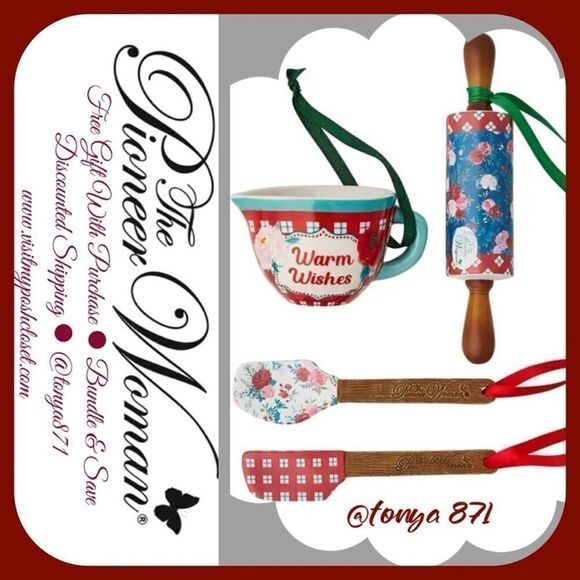 2022 🦋 New Pioneer Woman Kitchen Christmas Ornament Bundle, Set of 4 - Picture 3 of 7